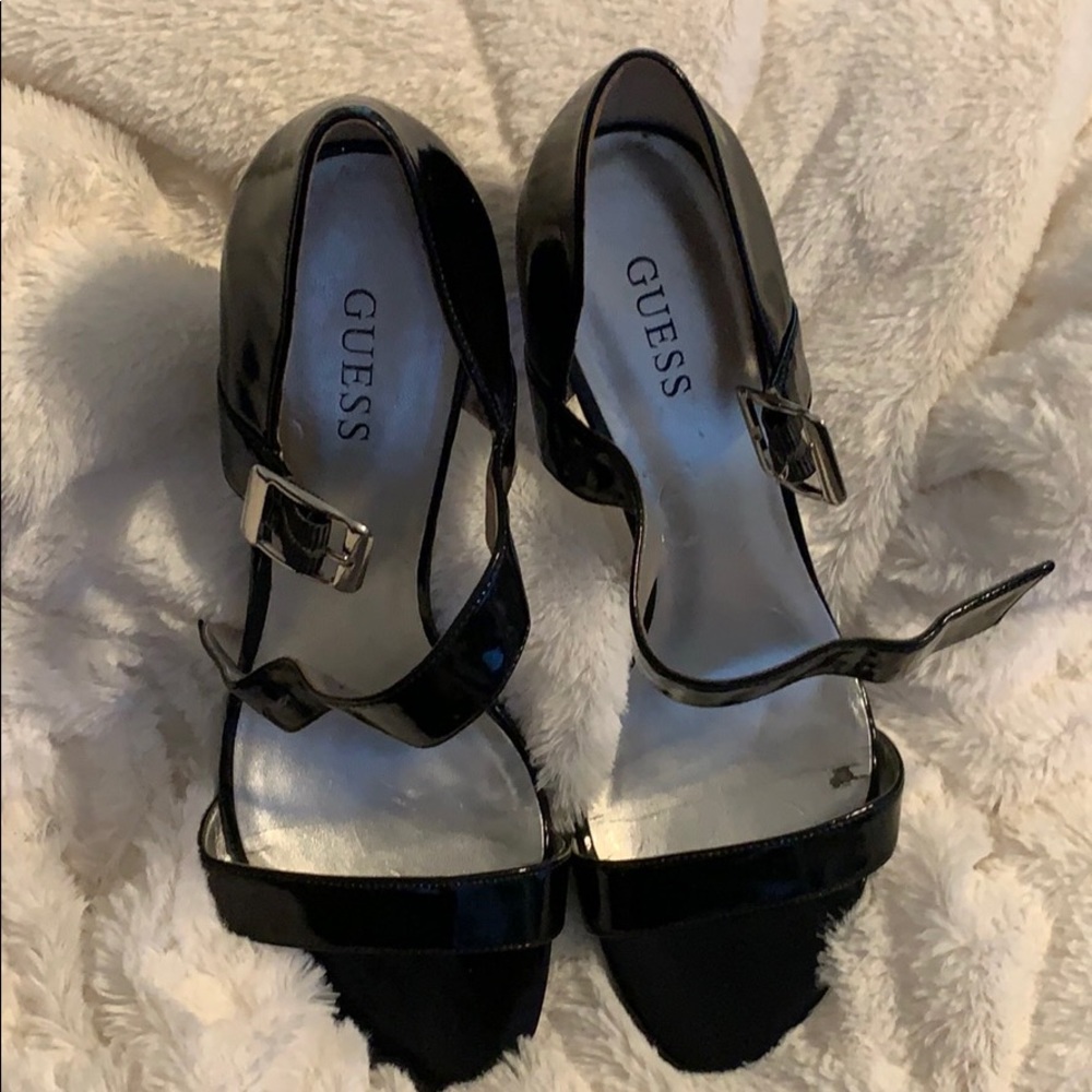 Guess Shoes, Black size 8, 4” heel.
